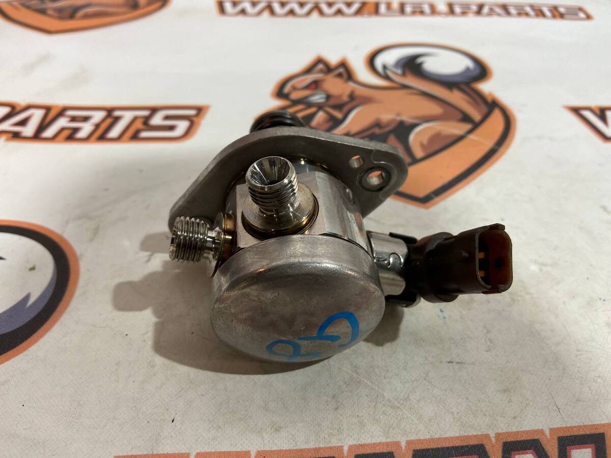 LR121766 3.0 fuel pump Range Rover Sport L494 (2014-2022) USED